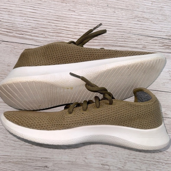 Allbirds Tree Runners Olive / Army Green Sneakers Shoes Women’s Sz. 9 - Picture 4 of 8